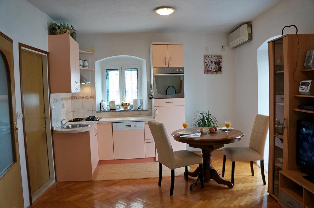 Kamena Apartment & Studio Makarska Bagian luar foto