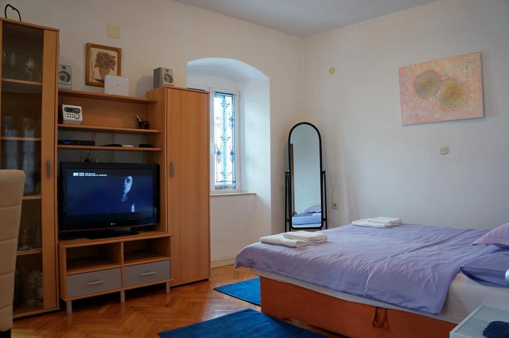 Kamena Apartment & Studio Makarska Bagian luar foto