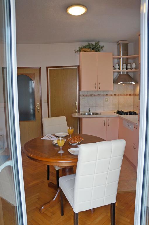 Kamena Apartment & Studio Makarska Bagian luar foto