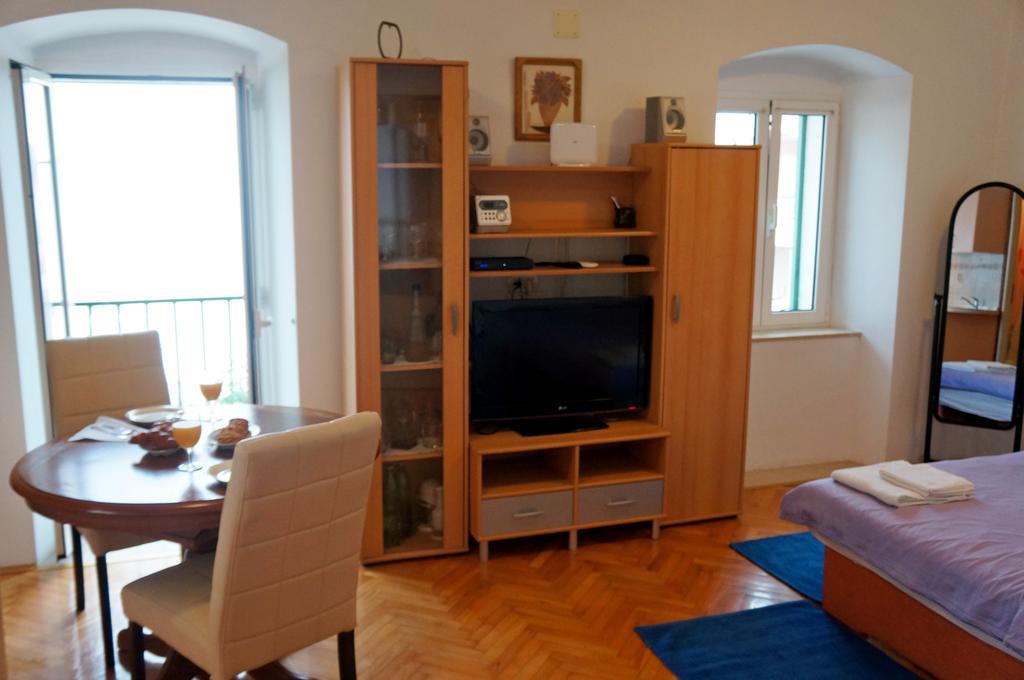 Kamena Apartment & Studio Makarska Bagian luar foto