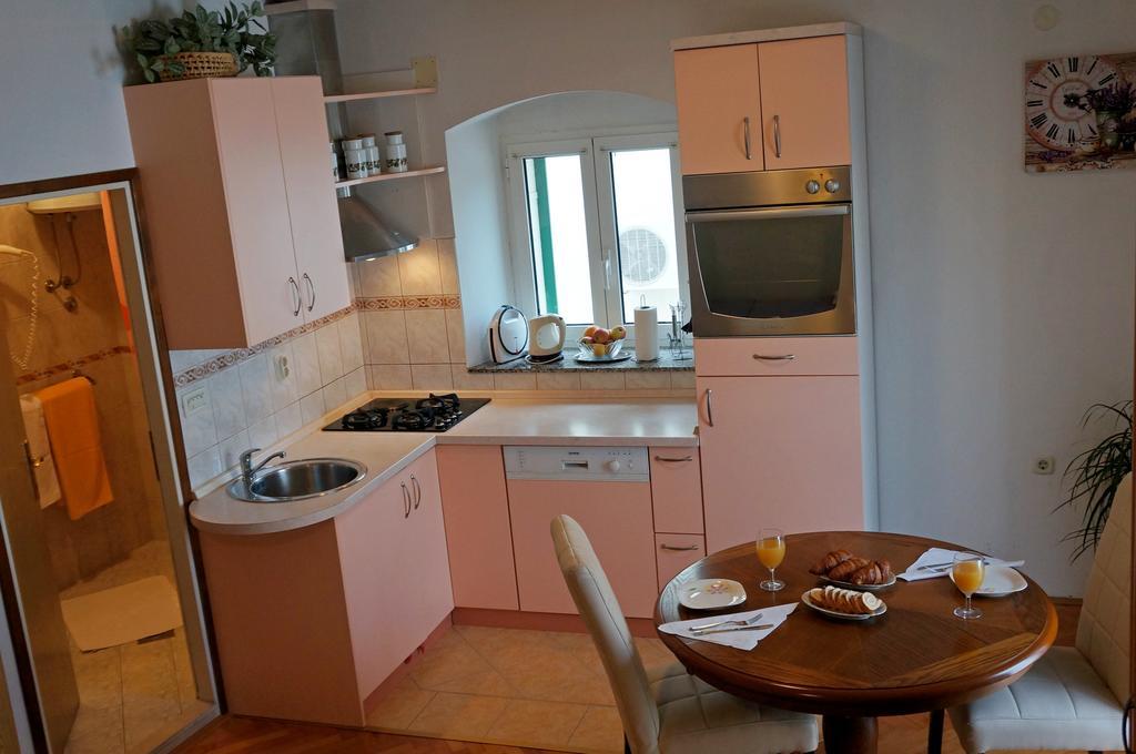 Kamena Apartment & Studio Makarska Bagian luar foto