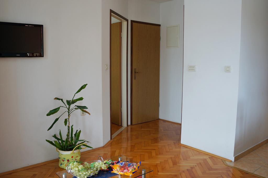 Kamena Apartment & Studio Makarska Bagian luar foto